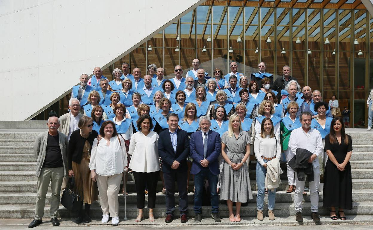 Acto de entrega de diplomas de la vigésima promoción.