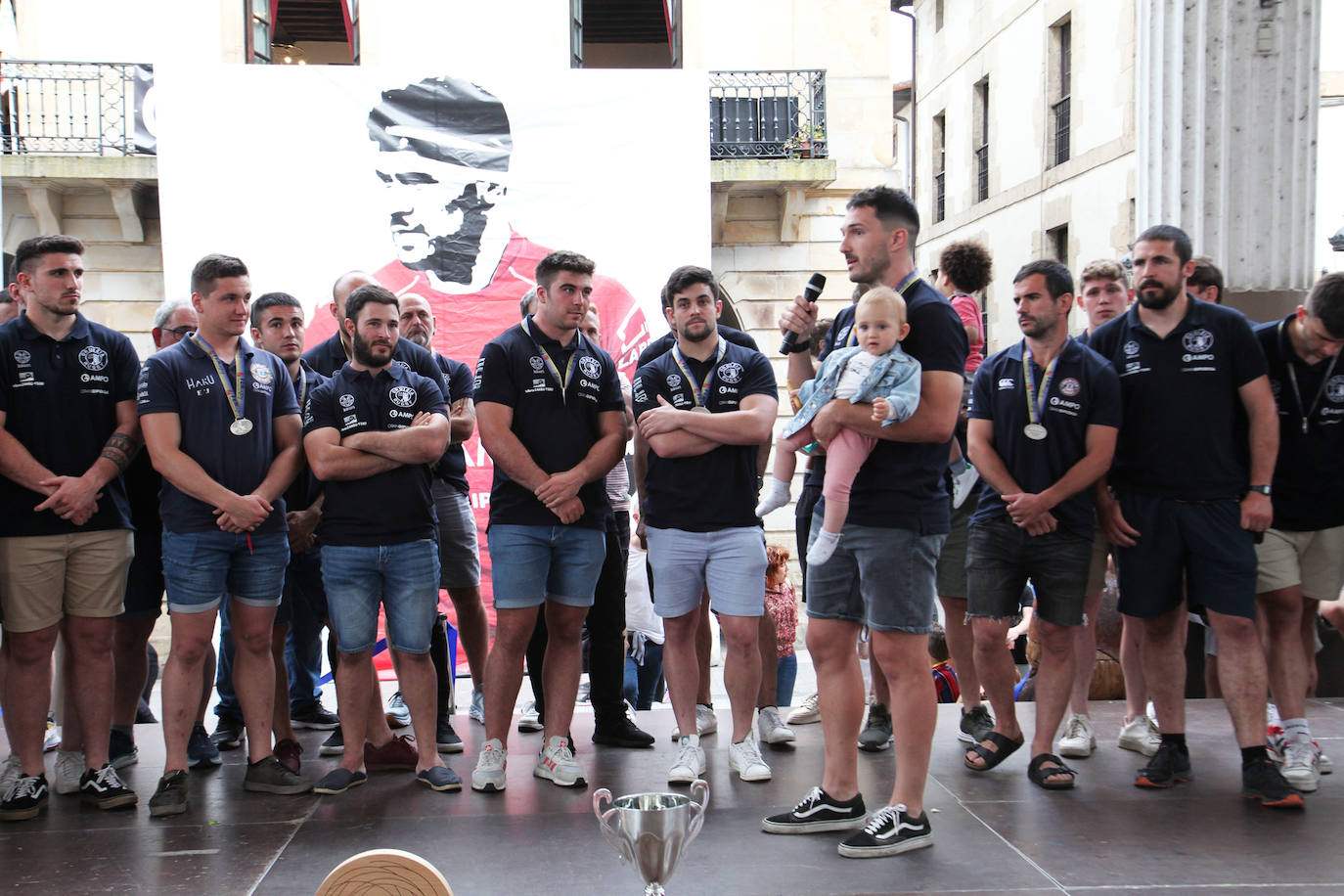 Recibimiento al Ampo Ordizia tras la consecución del subcampeonato liguero. 