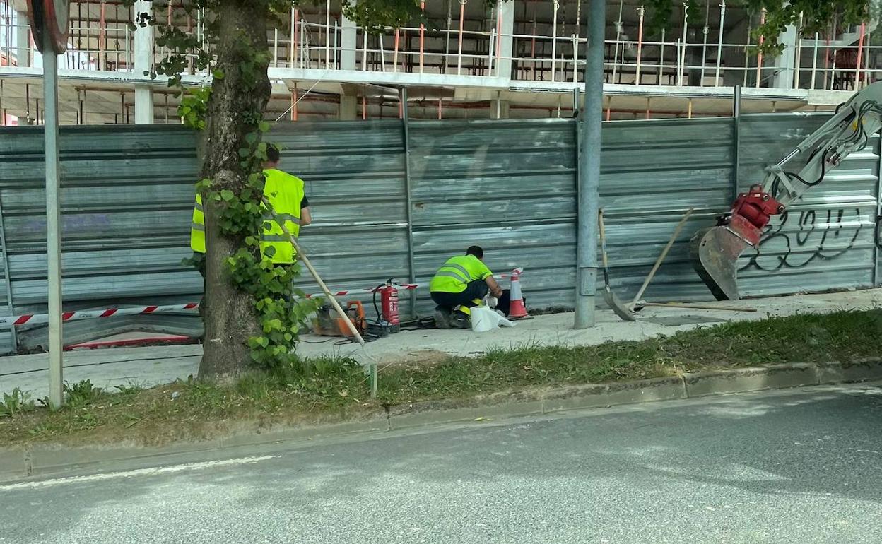 Urnieta: Un accidente en las obras de Ermotegi provoca un escape de gas que no deja heridos