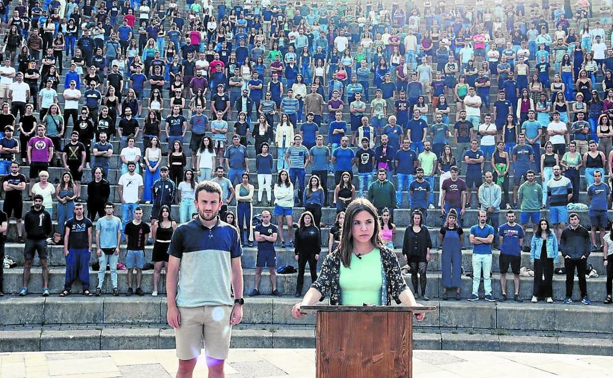 GKS celebró una reunión de sus simpatizantes el lunes en el anfiteatro de Miramon en San Sebastián.