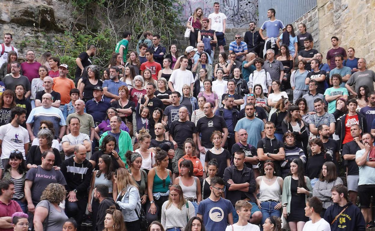 Miembros de la Gazte Asanblada de la Parte Vieja, el lunes pasado.