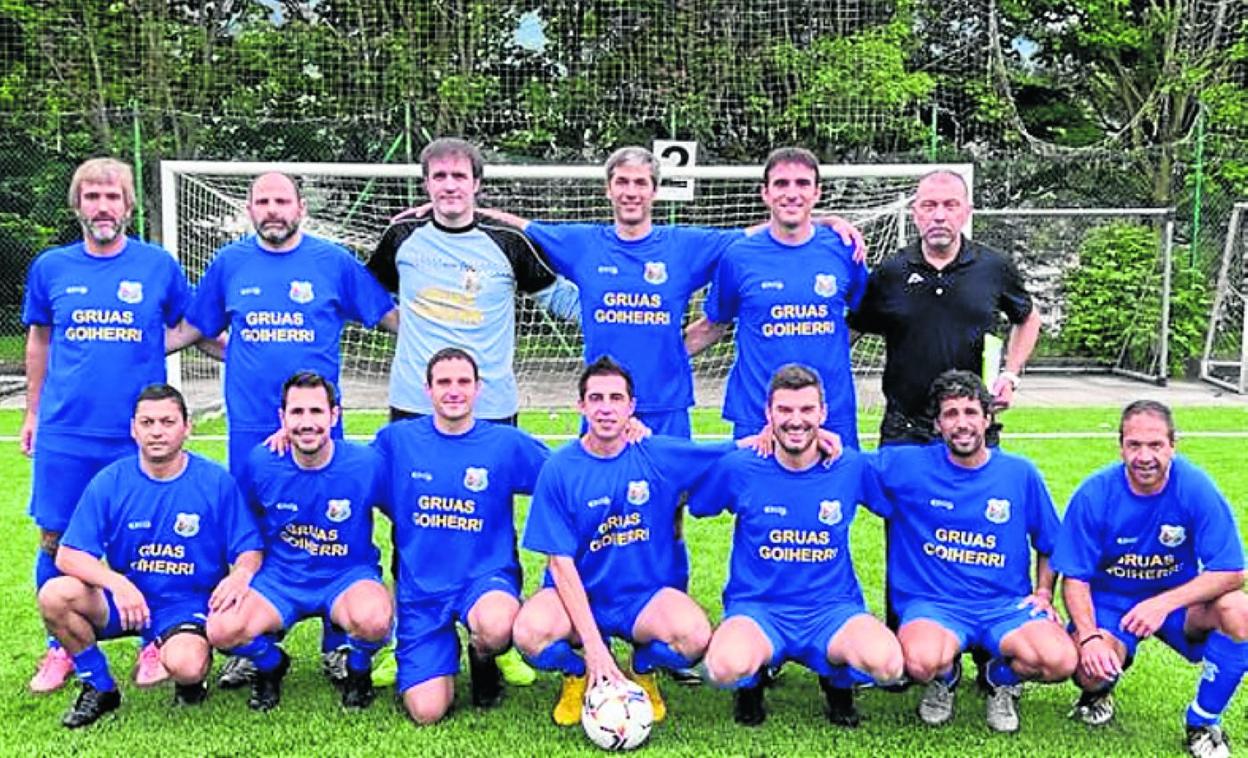 El equipo de veteranos del Ordizia KE subcampeón en la Donosti Cup