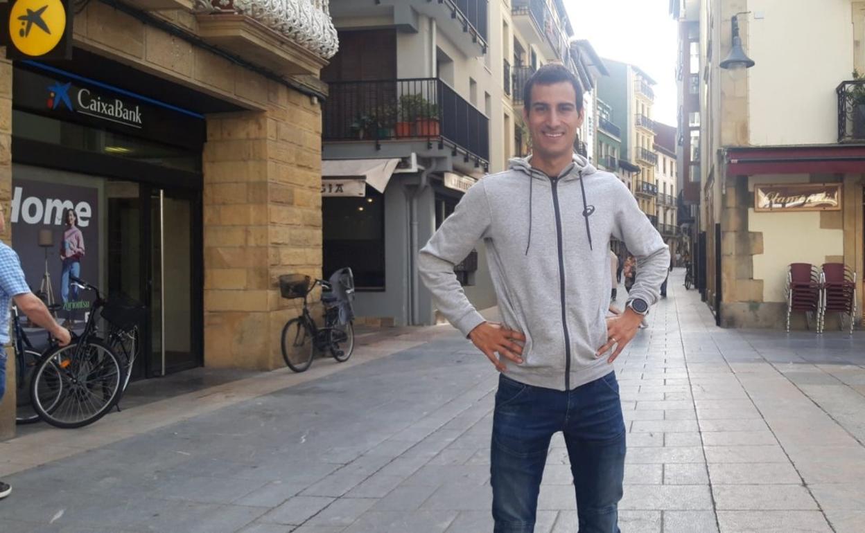 Mario Mola, en Musika plaza en Zarautz. 