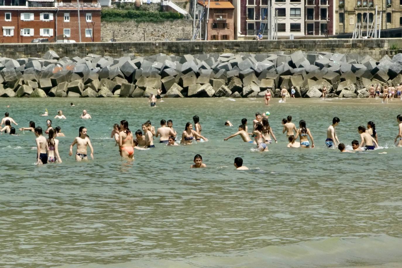 Fotos: Arranca la temporada de playas en Donostia