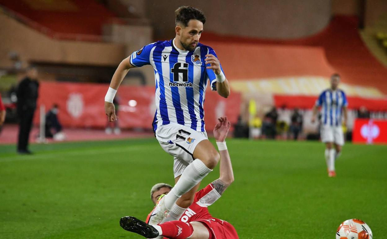 Januzaj con la Real esta temporada en el partido disputado en Mónca de la Europa League. 