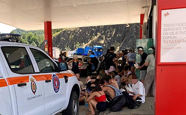 Evacuados de un autobús en Amasa - Villabona más de 50 menores afectados por la ola de calor
