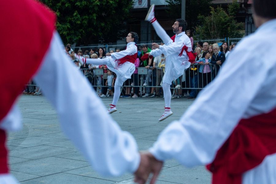 Fotos: Todo a favor en la primera noche de estos sanmarciales