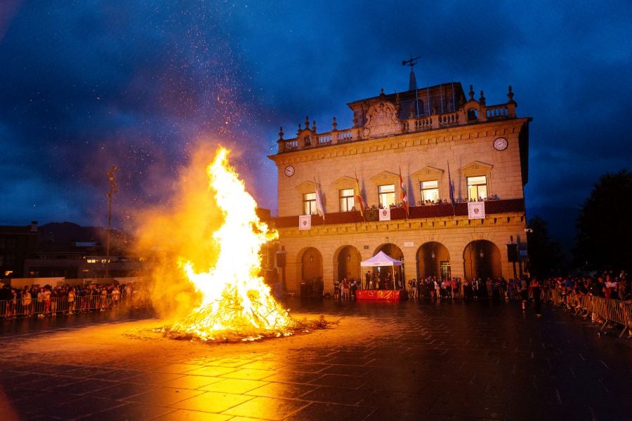 Fotos: Todo a favor en la primera noche de estos sanmarciales