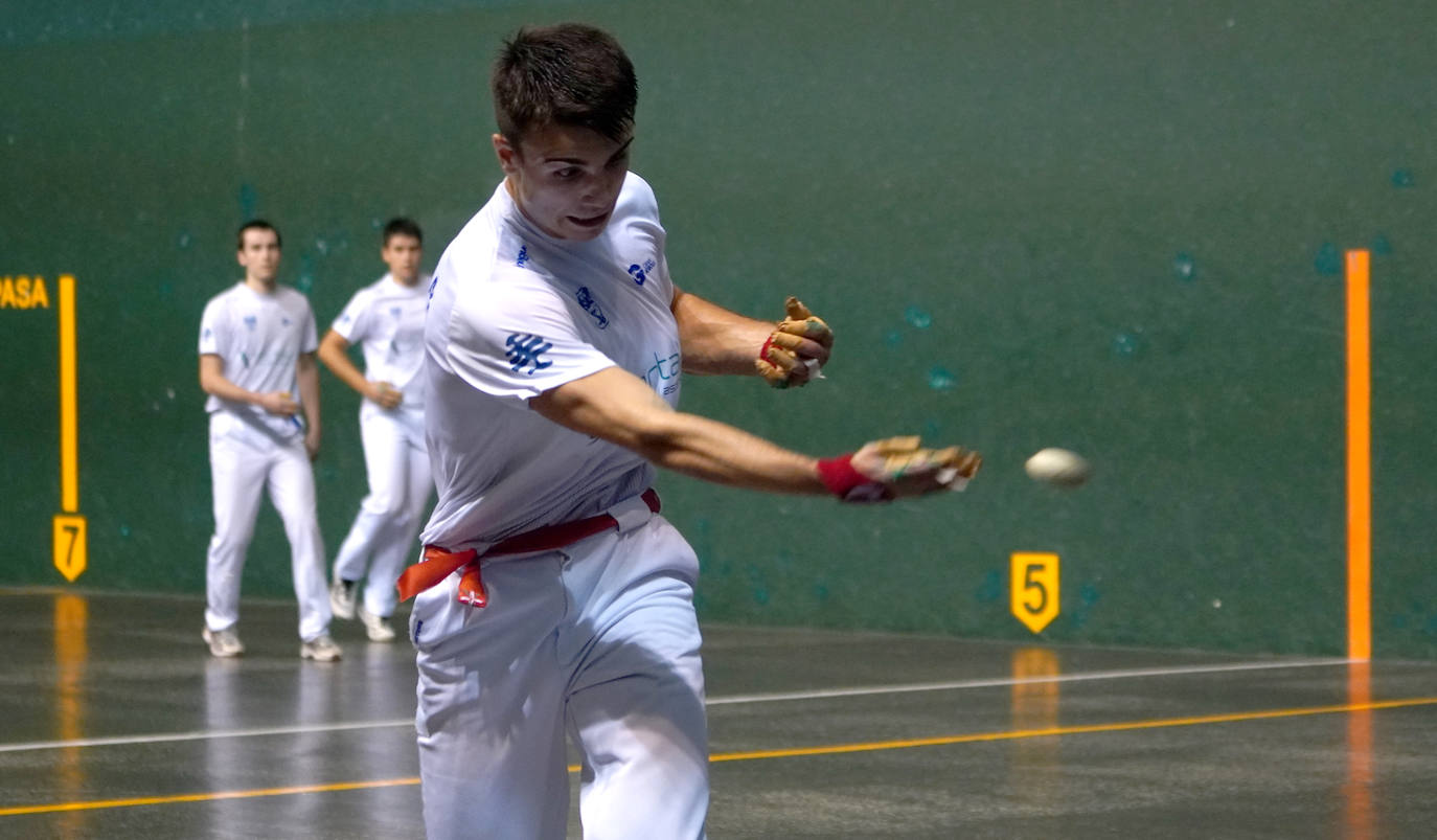 Fotos: Oiartzun pasa por encima de Azpeitia y se lleva el Interpueblos
