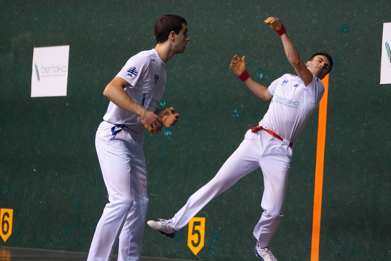 Fotos: Oiartzun pasa por encima de Azpeitia y se lleva el Interpueblos