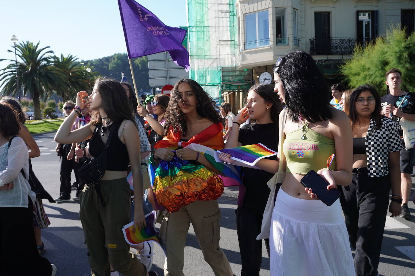 Fotos: Gipuzkoa arcoíris, entre la fiesta y la reivindicación