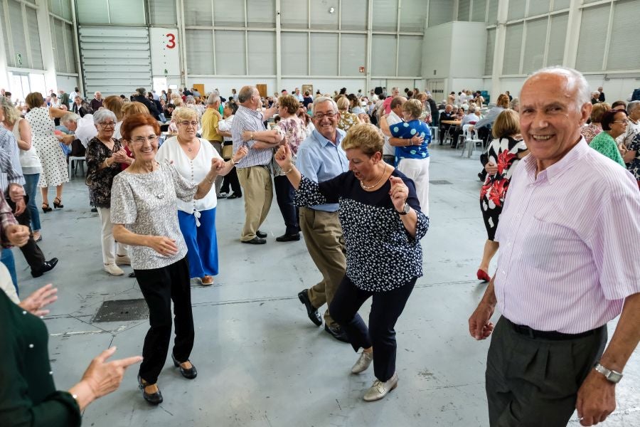 Fotos: Los mayores disfrutan de las fiestas