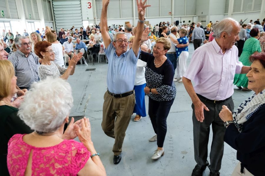 Fotos: Los mayores disfrutan de las fiestas