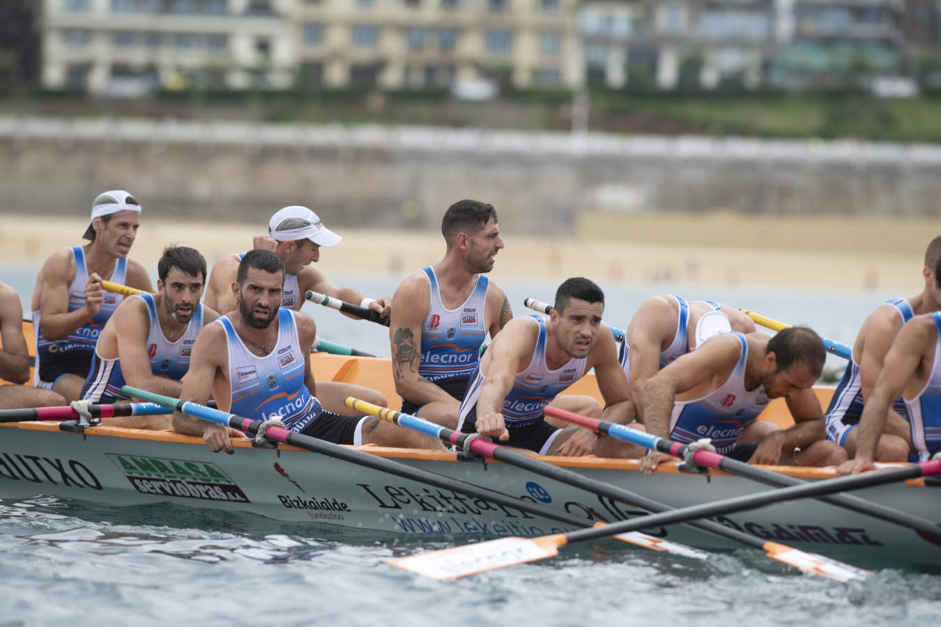 Fotos: Donostiarra no deja escapar su bandera