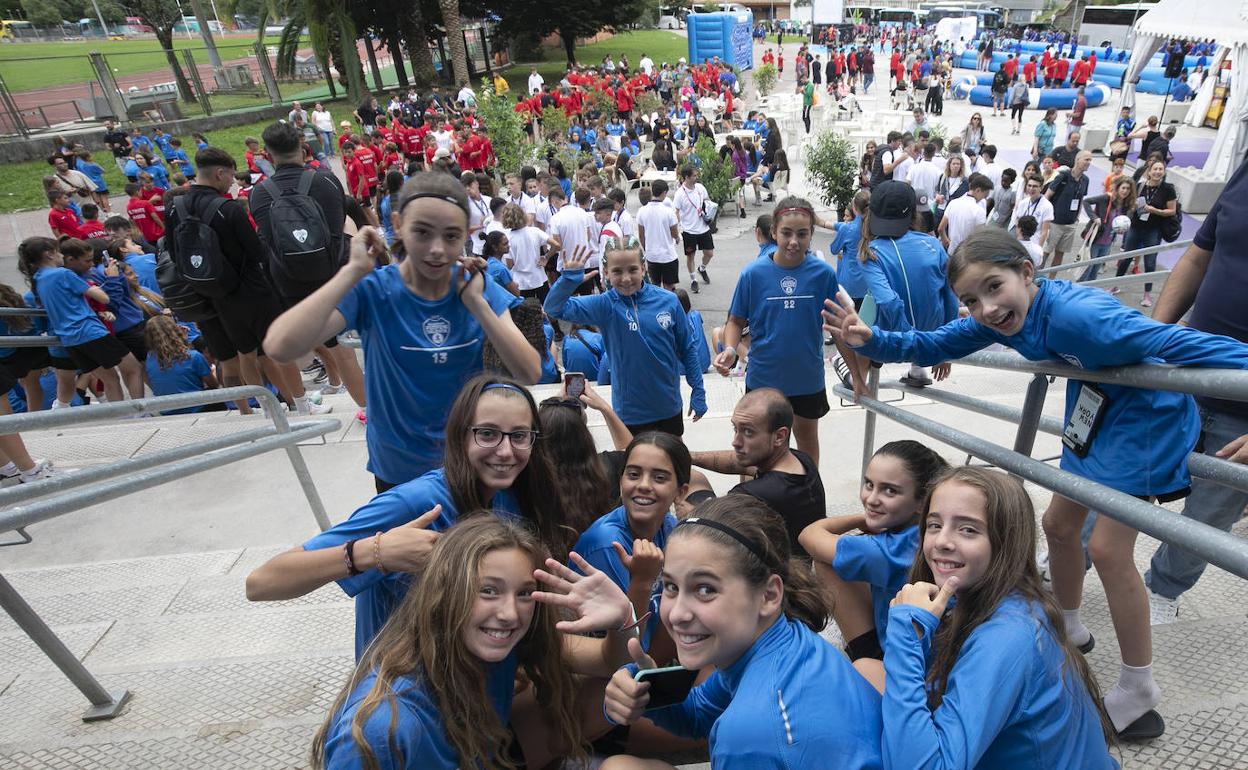 Uno de los equipos participantes este domingo en el estadio de Anoeta.