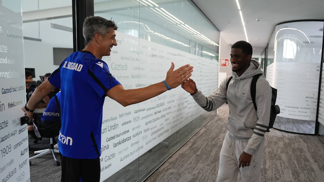 Fotos: Mohamed-Ali Cho conoce a sus nuevos compañeros