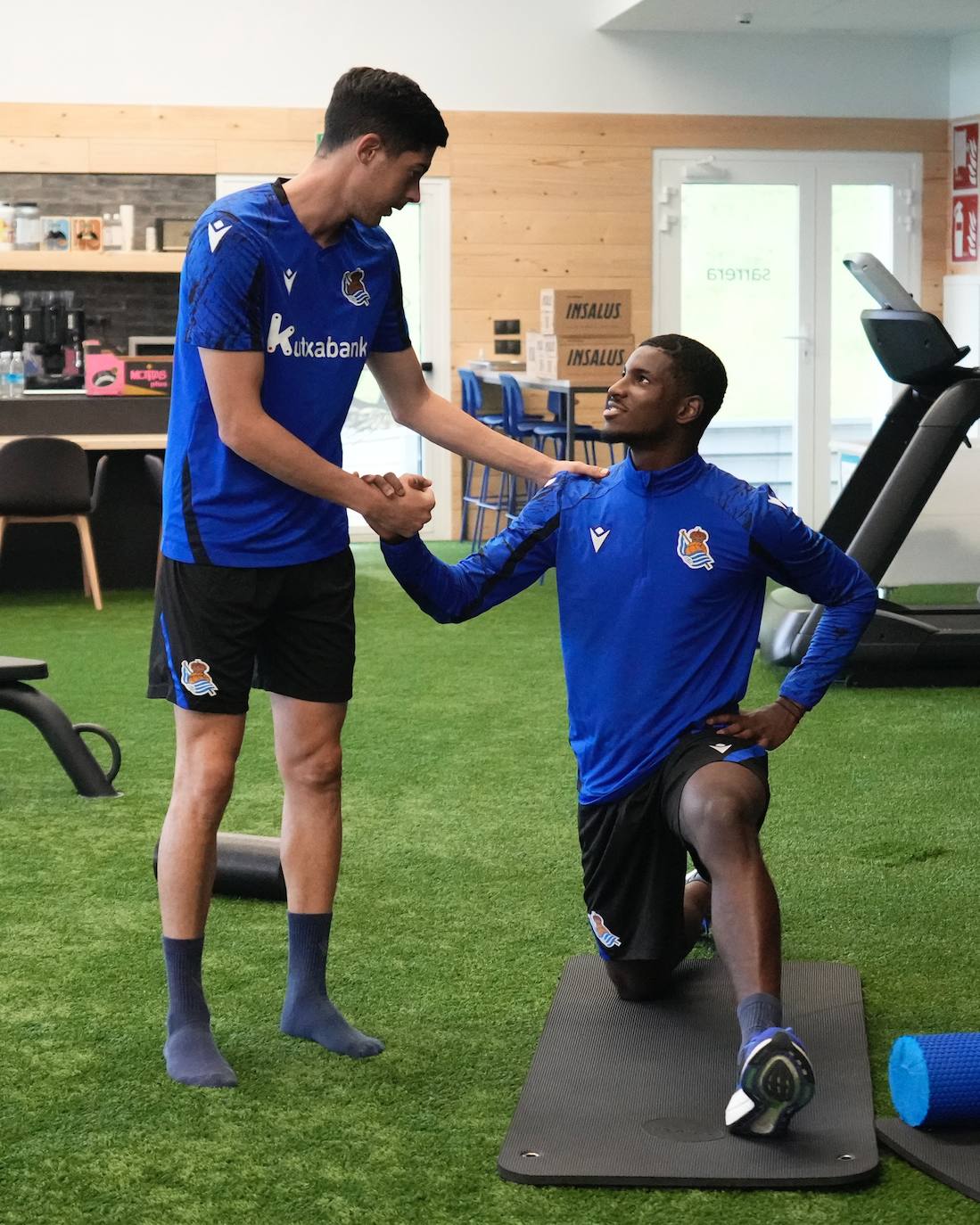 Fotos: Mohamed-Ali Cho conoce a sus nuevos compañeros