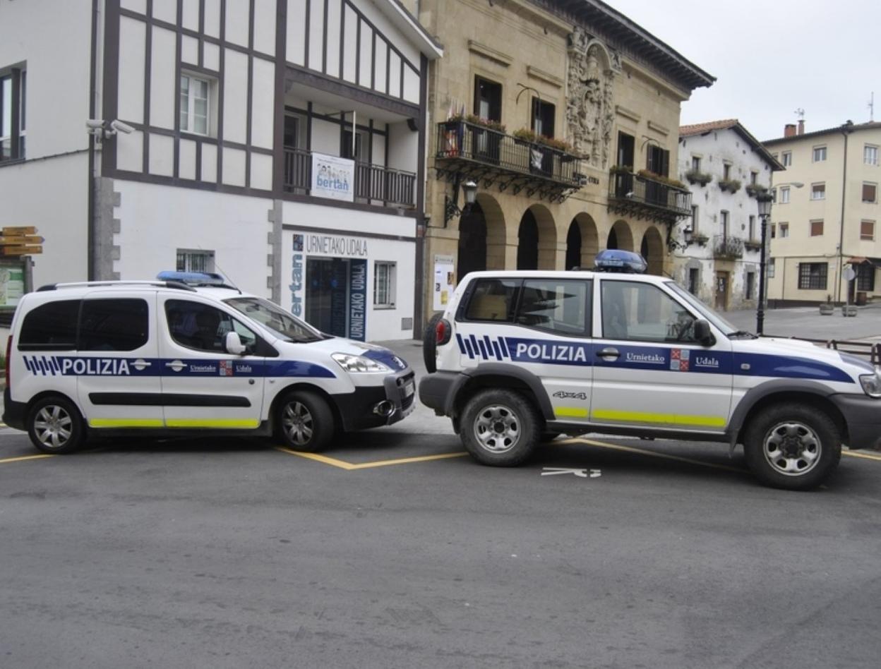 El Ayuntamiento quiere renovar en parte la flota de coches municipal.
