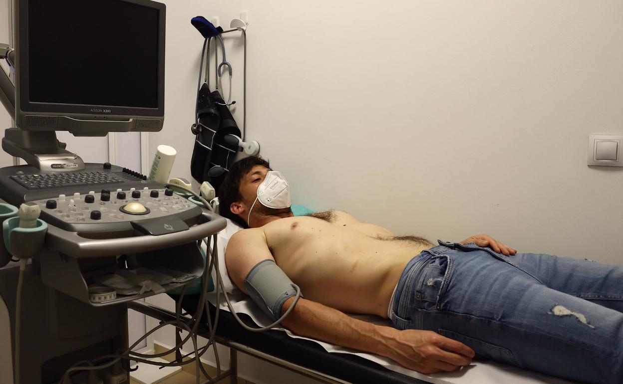 David Silva pasa reconocimiento médico.