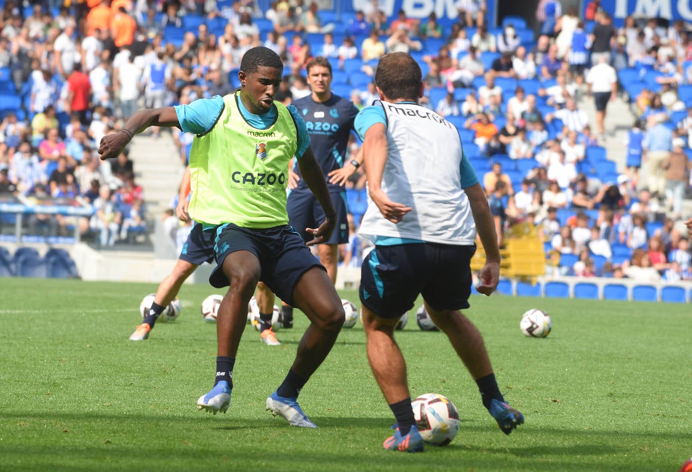Fotos: Así ha sido el primer entrenamiento de La Real Sociedad en el Reale Arena