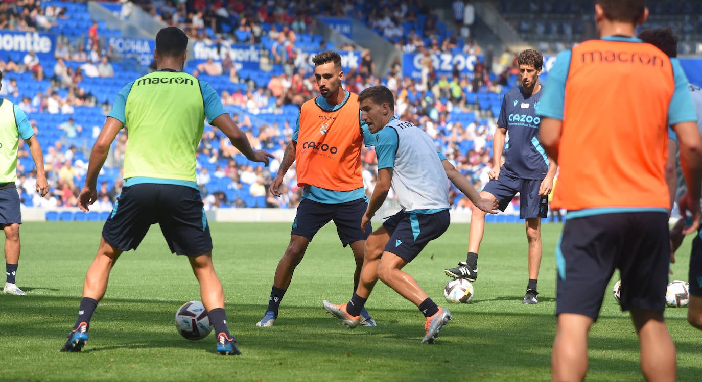 Fotos: Así ha sido el primer entrenamiento de La Real Sociedad en el Reale Arena