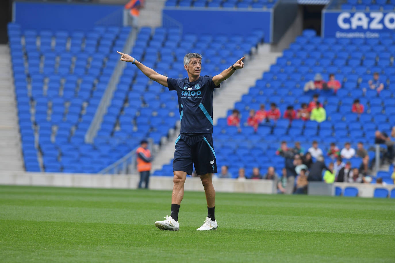 Fotos: Así ha sido el primer entrenamiento de La Real Sociedad en el Reale Arena