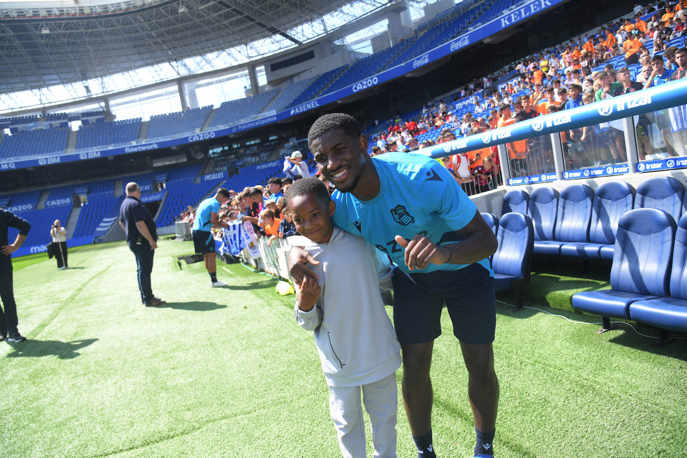Fotos: Así ha sido el primer entrenamiento de La Real Sociedad en el Reale Arena