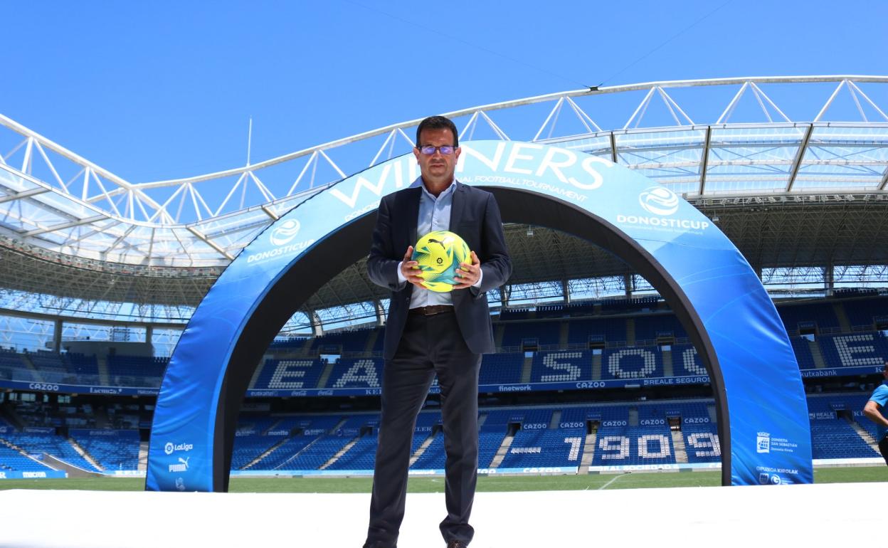 Iñigo Olaizola posa en el Reale Arena, donde el viernes y el sábado pasado se celebraron finales de la Donosti Cup. 