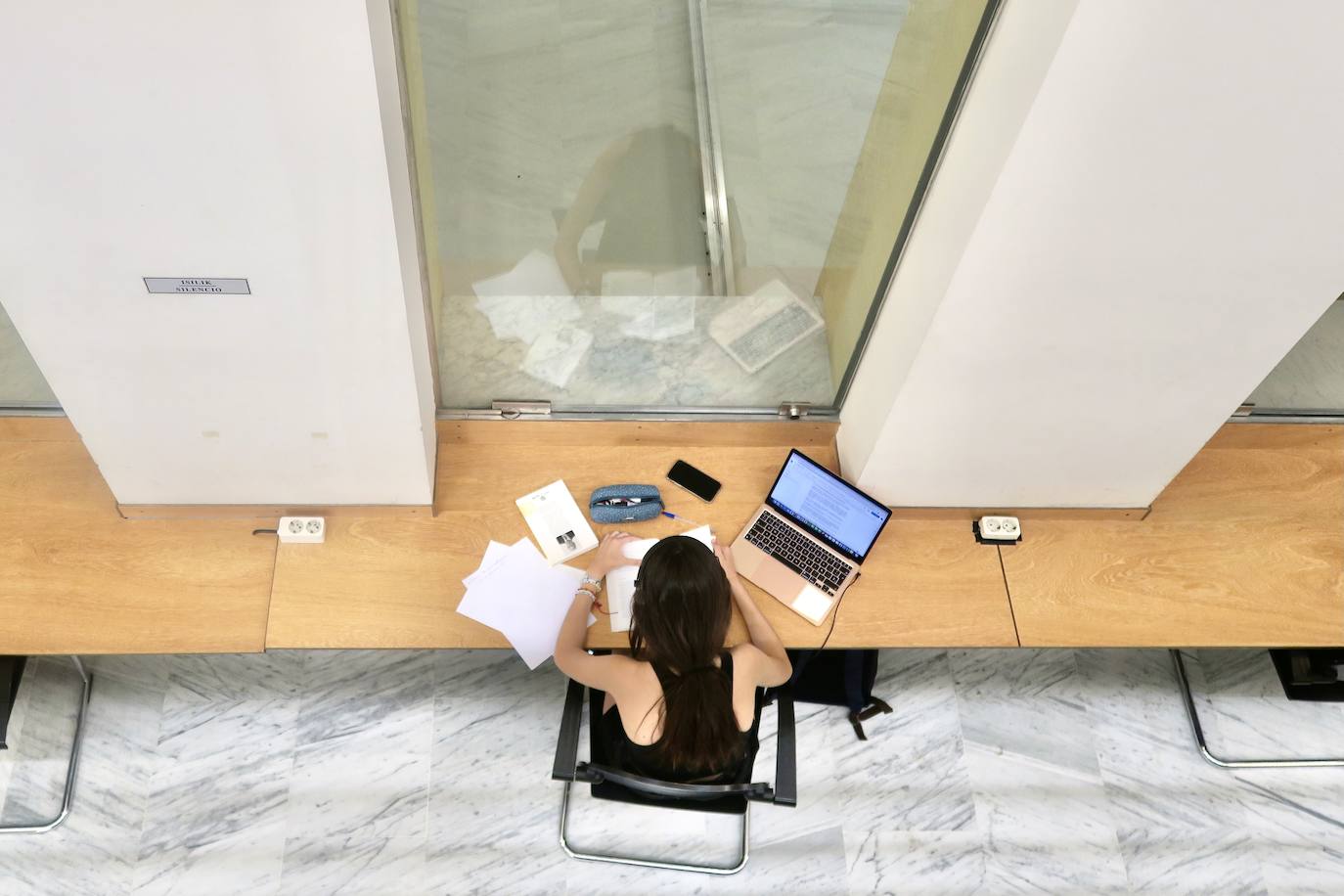 Fotos: El Koldo Mitxelena seguirá abierto al público hasta enero por los sucesivos retrasos de la obra