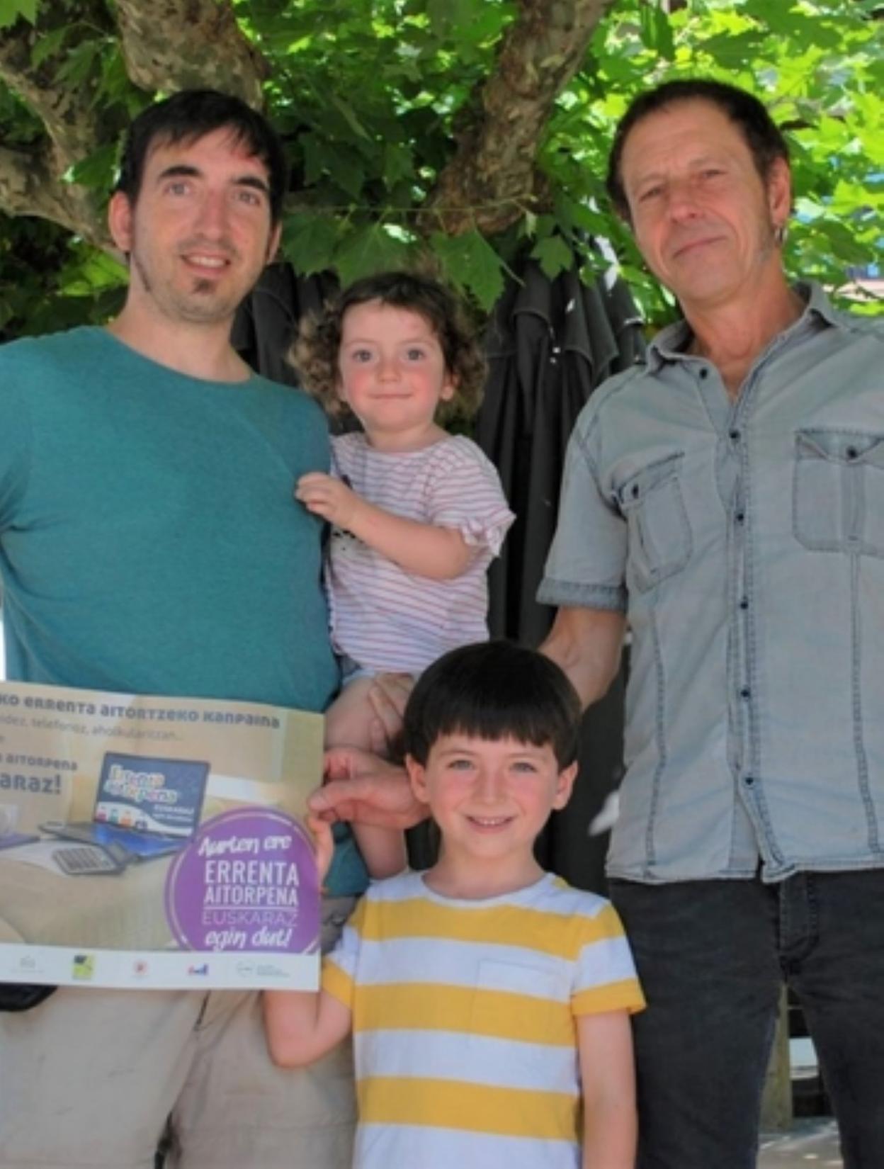 Josu Delgado Euskara Zinegotziak eman zuen saria. 