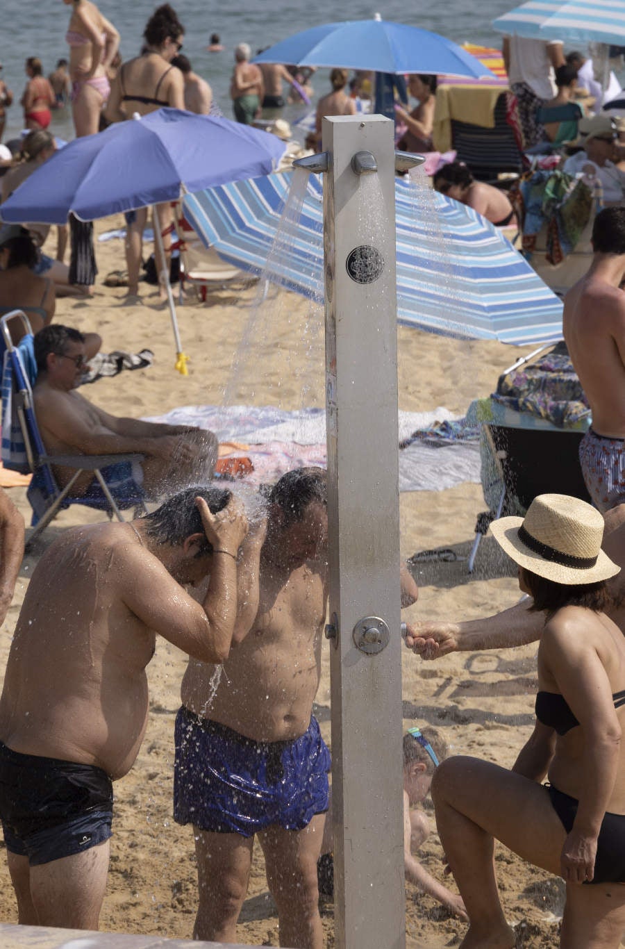 Fotos: Gipuzkoa activará mañana la alarma roja por temperaturas de más de 40 grados en el interior