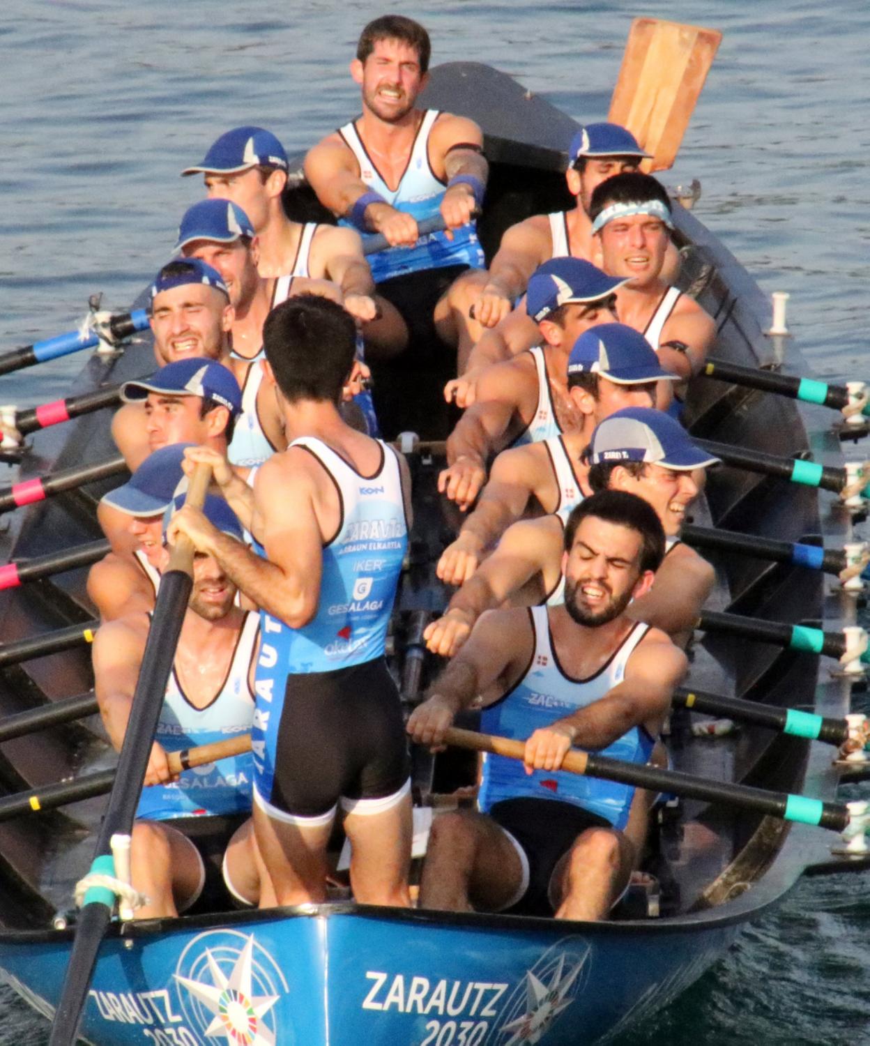 Orion erlojupekoa zuten Gesalaga Okelan Zarautz ontziko mutilek. 