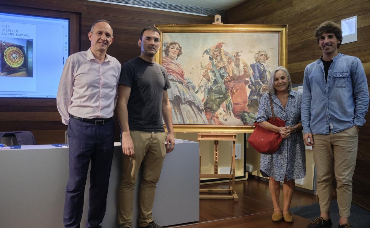 Odón Elorza Brauer (Casino Kursaal), Jose Luis Larrañaga (EHU/UPV), Ana Santo Domingo, (San Telmo) y el edil Jon Insausti explicaron este miércoles los pormenores del acuerdo para restaurar el fragmento de mural. 