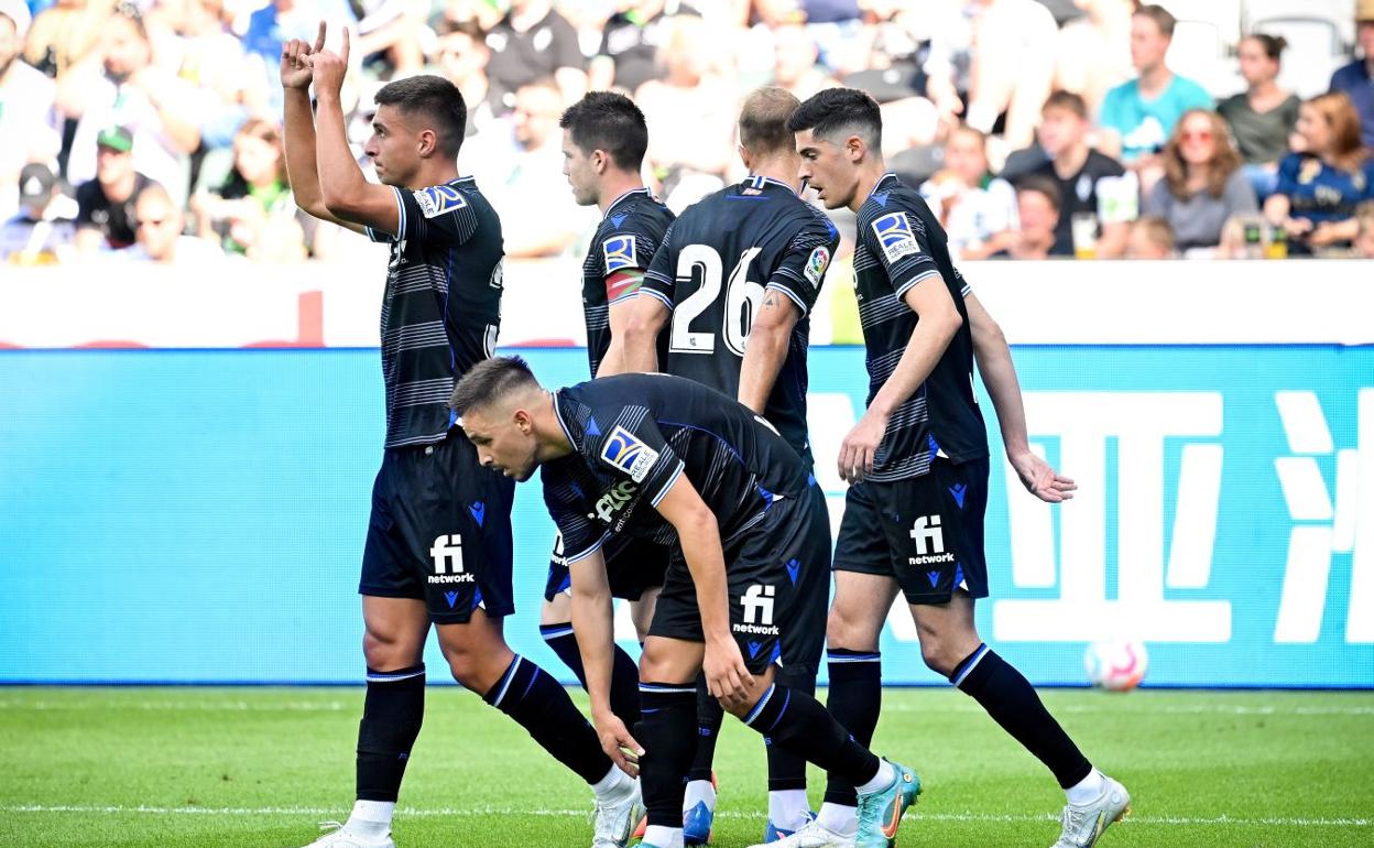 karrikaburu celebra el gol que supuso el empate 