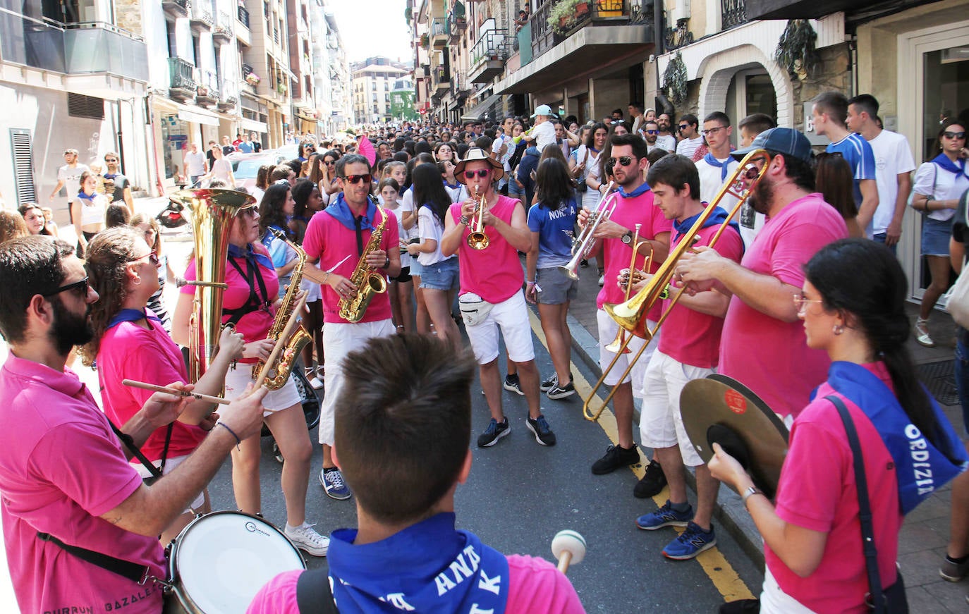 Fotos: El chupinazo de Santa Ana en imágenes