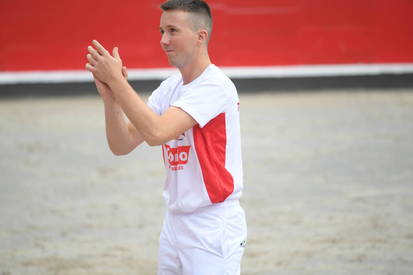 Fotos: Los recortadores y sus piruetas conquistan la Plaza de Toros de Azpeitia