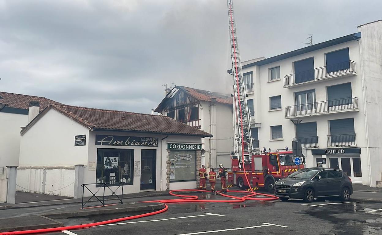 Jean Francois Briscadieu Saint Jean De Luz Un edificio se derrumba en San Juan de Luz tras un incendio | El Diario  Vasco