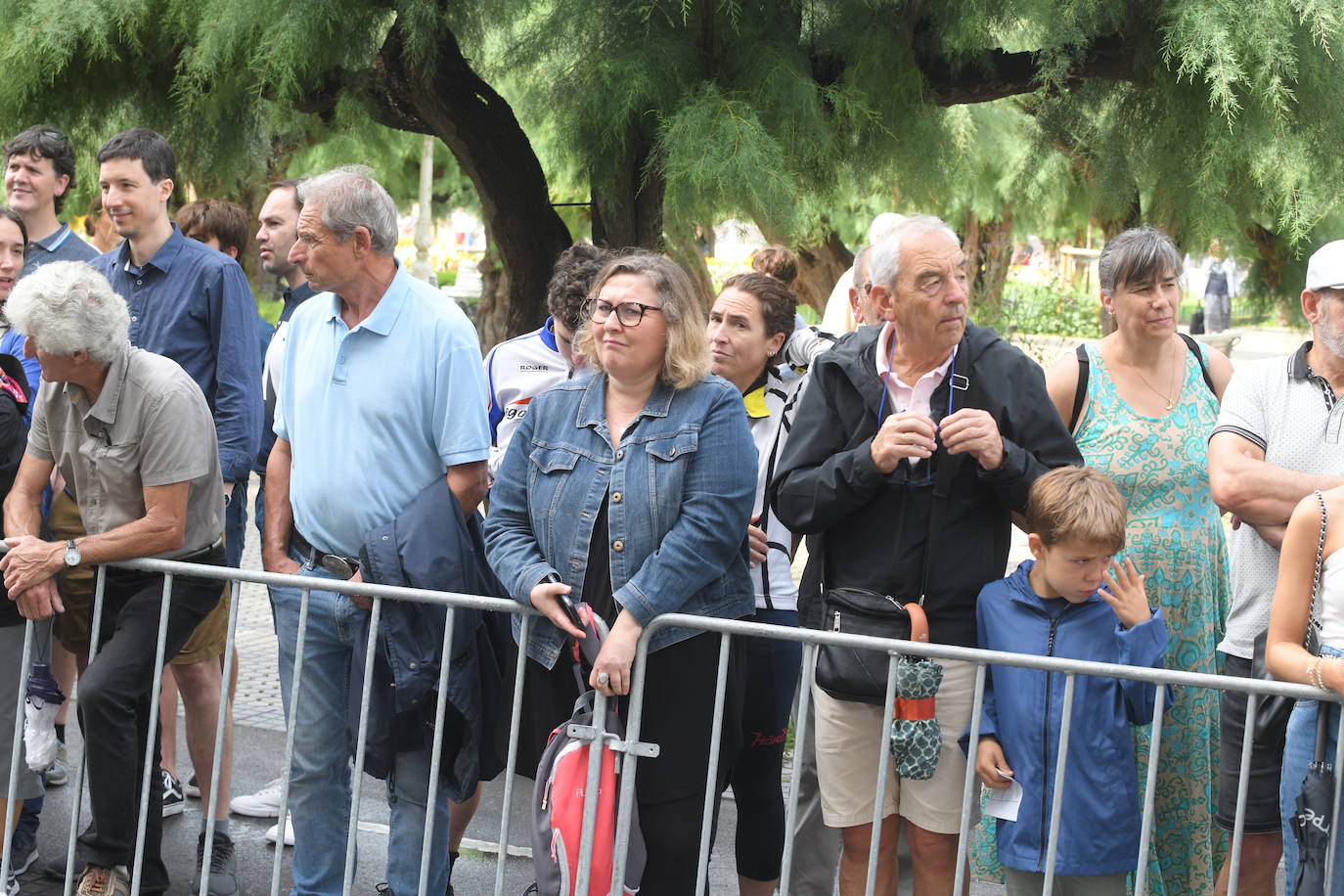 Fotos: Búscate en la salida de la Clásica de San Sebastián