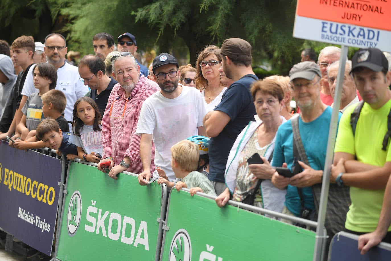 Fotos: Búscate en la salida de la Clásica de San Sebastián