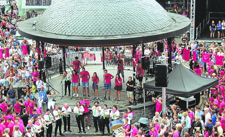 Fotos: Estalla la tan esperada fiesta