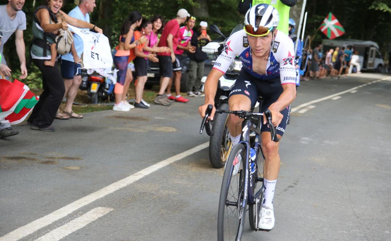 Remco Evenepoel: «Ahora dormiré en altitud pero entrenaré al nivel del mar»