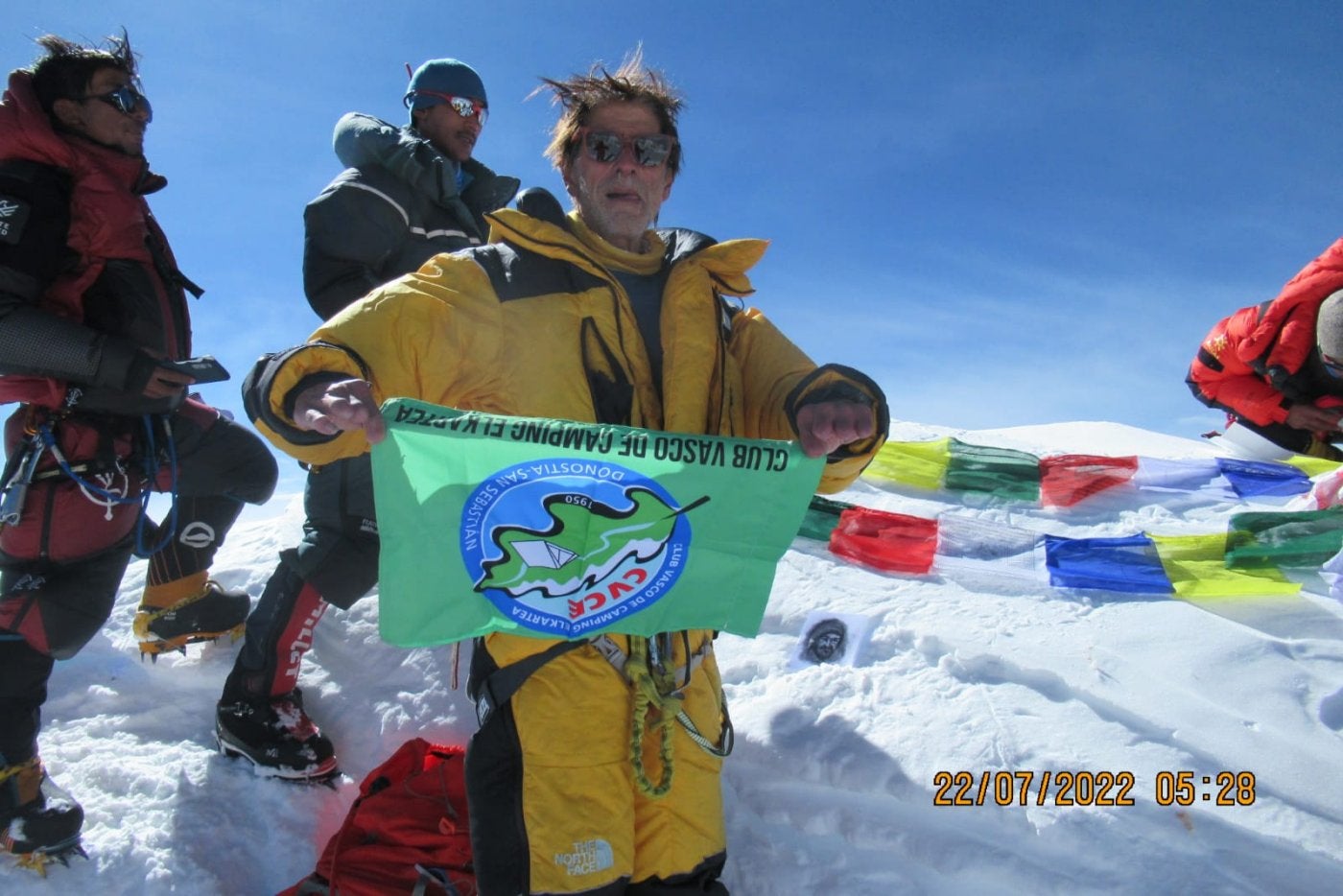 Iñigo Castiñeyra, a su llegada a la cima del K2. 