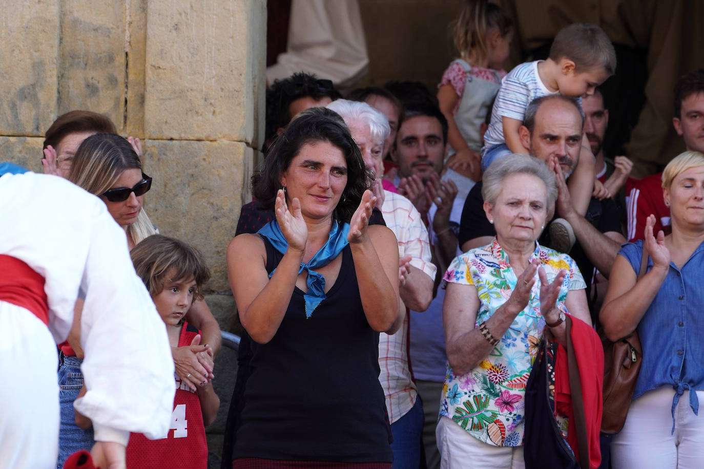 Fotos: Xanisteban festetan murgildu dira oiartzuarrak