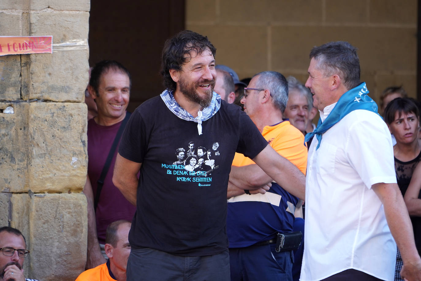 Fotos: Xanisteban festetan murgildu dira oiartzuarrak