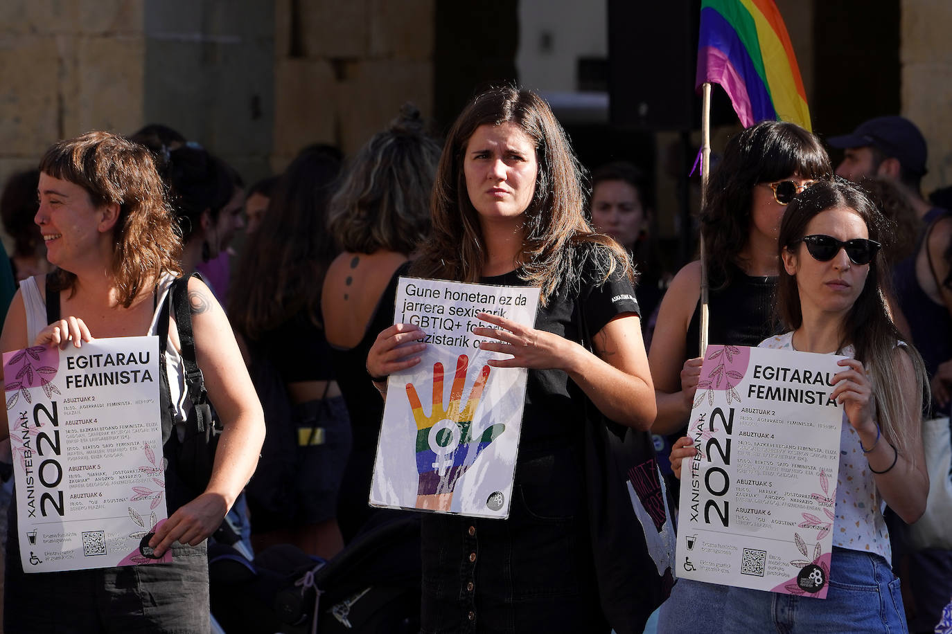 Fotos: Xanisteban festetan murgildu dira oiartzuarrak