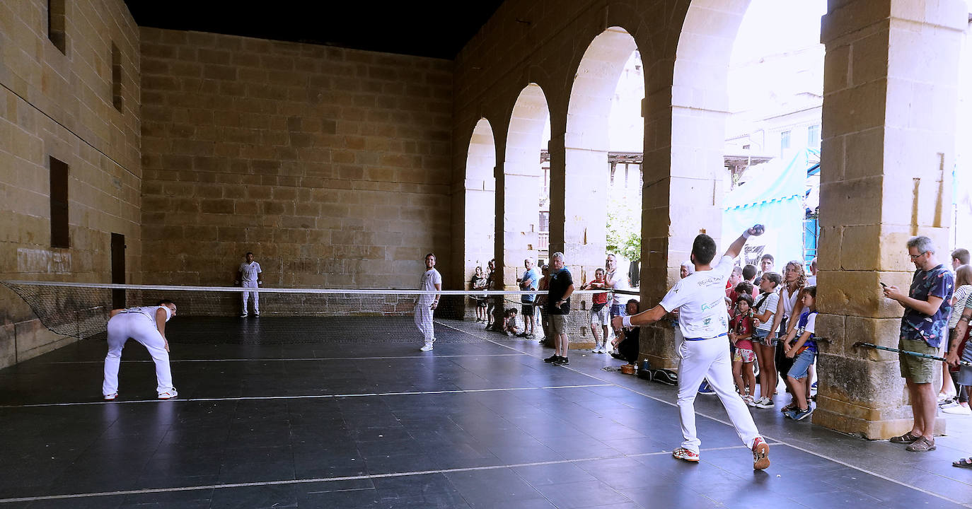 Fotos: Ekitaldiz jositako Xanistebanetako egun handia