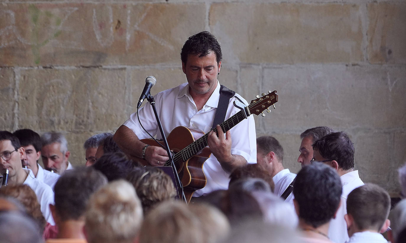 Fotos: Ekitaldiz jositako Xanistebanetako egun handia