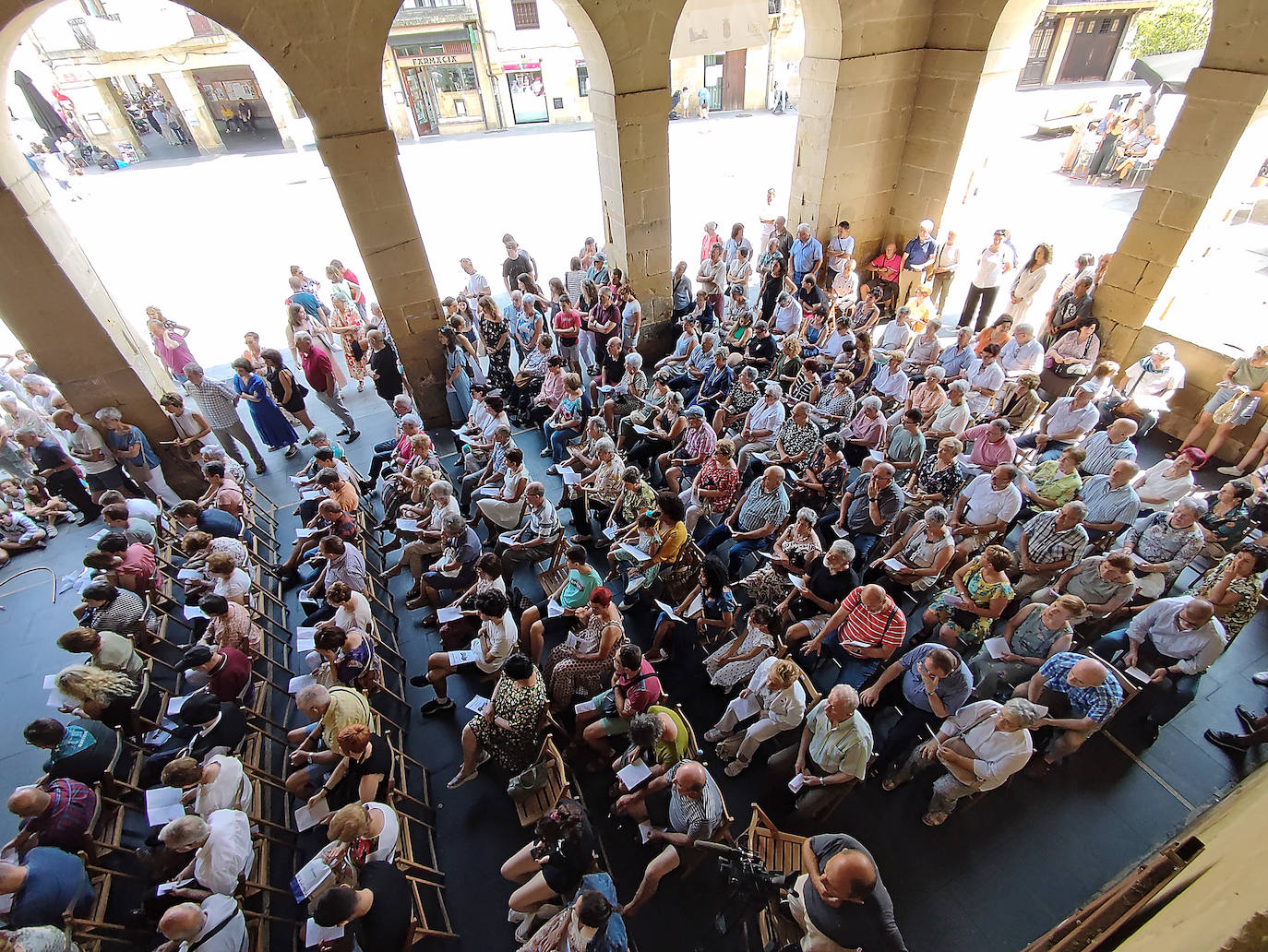 Fotos: Ekitaldiz jositako Xanistebanetako egun handia