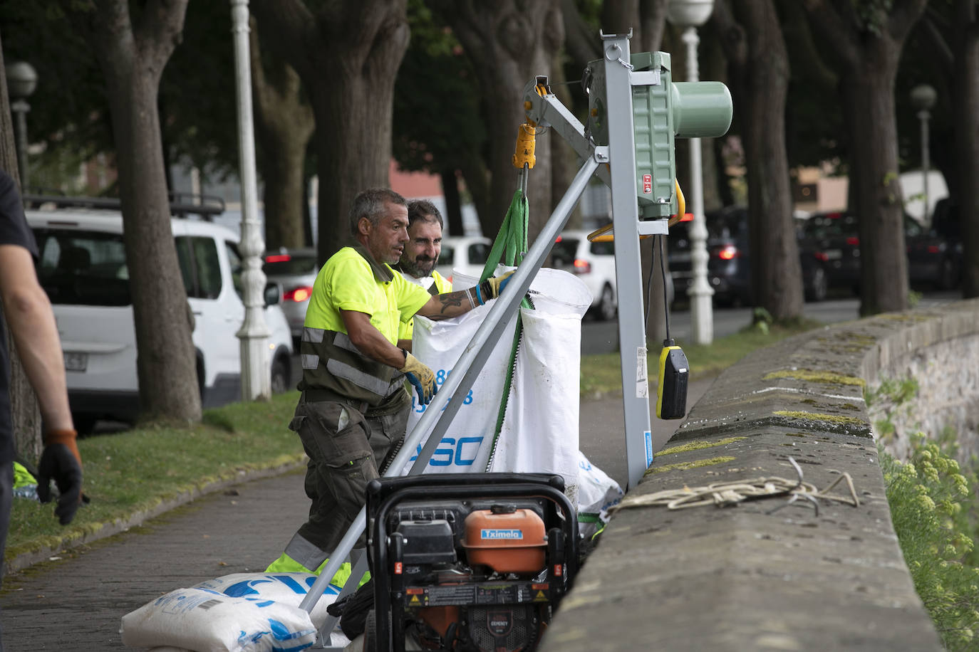 Fotos: Estos son los objetos que han rescatado del rio Urumea