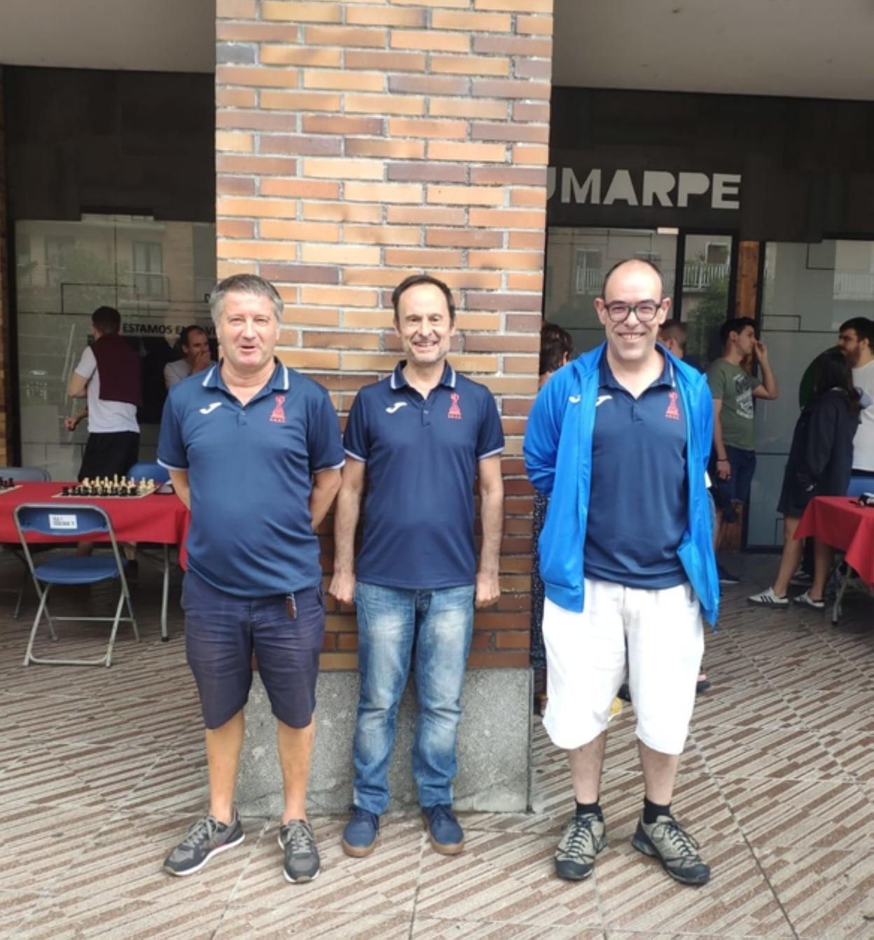 Los componentes de Anaitasuna-Kakute disfrutaron del torneo celebrado en Villabona. 